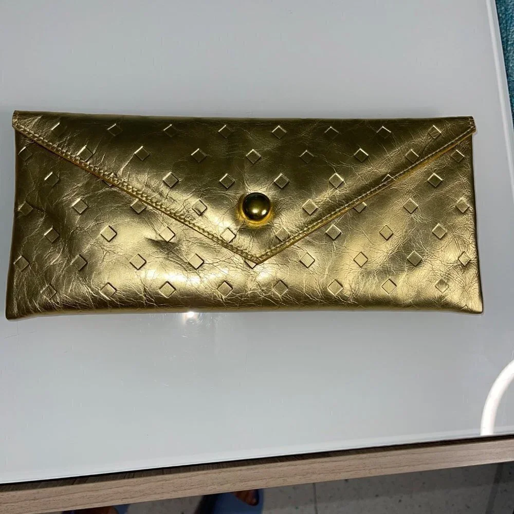 Womens Barbie by Tookata People Gold Envelop Clutch Textured Diamond New